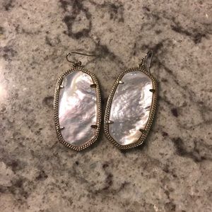 KENDRA SCOTT DANIELLE EARRINGS